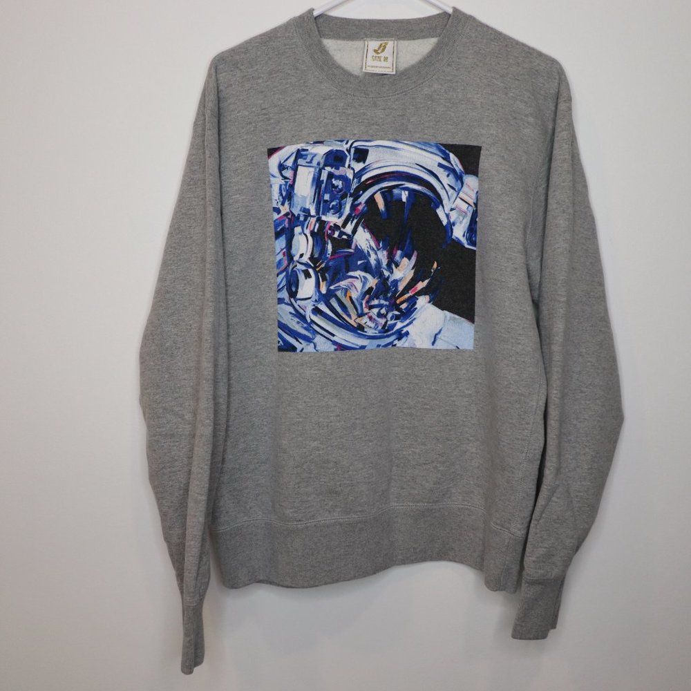 Astronaut Crew Neck NYC Flagship Exclusive in Grey